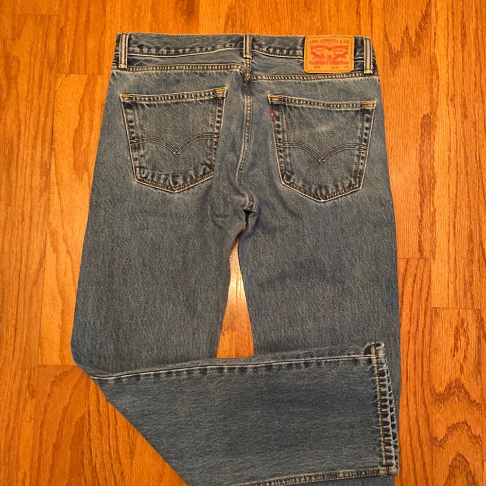 Mens Levi’s 505™ Straight Regular Fit Jeans, size 31/32, medium stonewash.